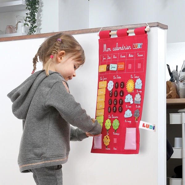 Calendrier tissu rose Ludi : King Jouet, Activités d'éveil Ludi - Jeux