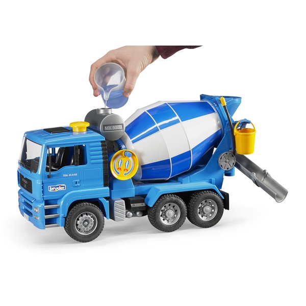 Camion toupie bétonnière