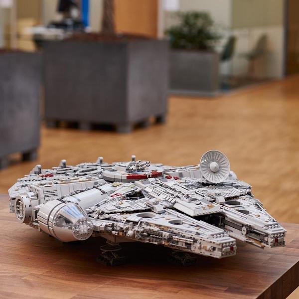 75192 - LEGO® STAR WARS - Millennium Falcon LEGO : King Jouet